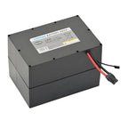 Schwarzer rechteckiger lithium-akku mit roten und schwarzen kabeln für wetrok duomatic intense dosing scheuersaugmaschine 60